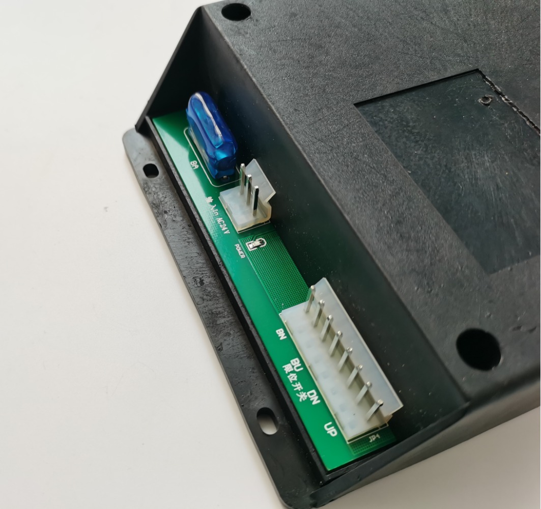 Dental Chair Control Box: Basi - Lab Equipment ulasan dan harga